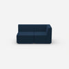 Blaues Zweisitzer Sofa von vorne