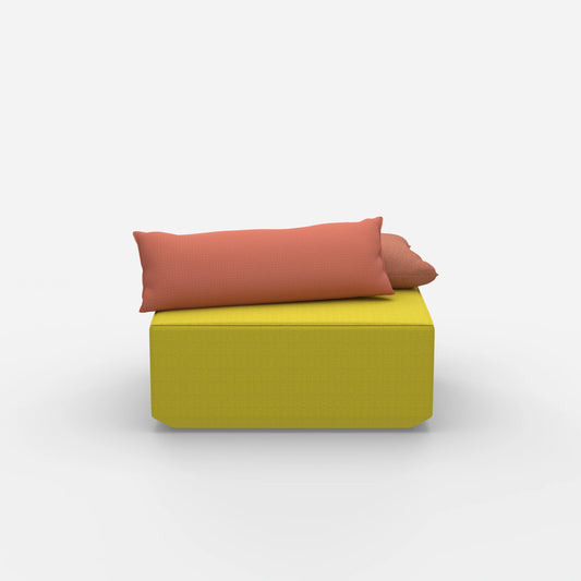 Moderner gelber Pouf von vorne