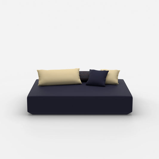 Moderner Pouf in groß von vorne