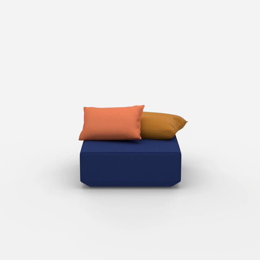 Quadratischer Sitzpouf von vorne