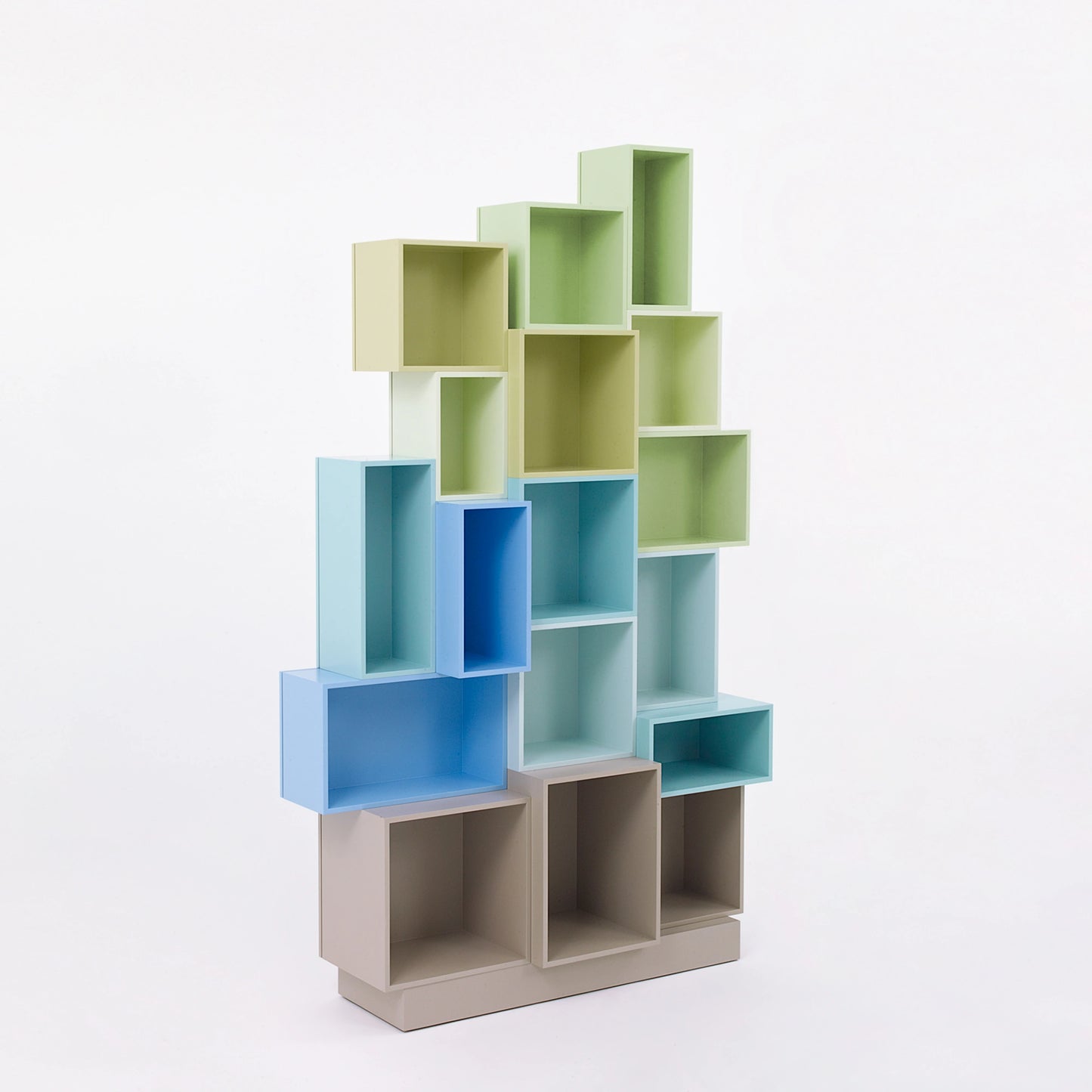 Shelving system RK136 from the right-hand side